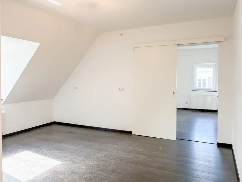 großzügige Wohnküche