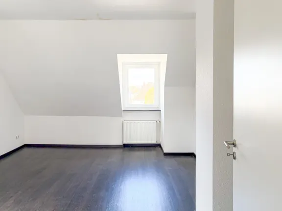 lichtdurchflutetes Schlafzimmer