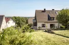 Blick auf das Haus vom Garten