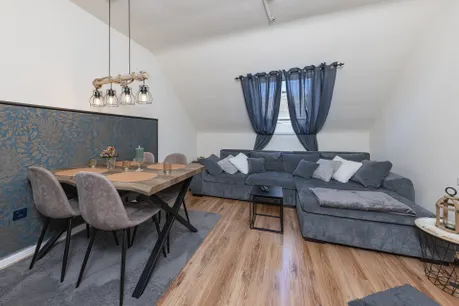 Einblick Wohnung rückwärtiges Haus