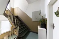 top gepflegtes Treppenhaus