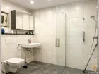 modernes Badezimmer