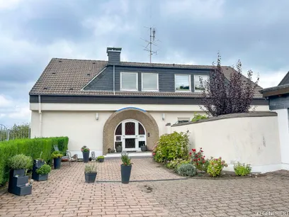 gepflegte Außenansicht 