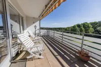 Loggia mit grüner Aussicht