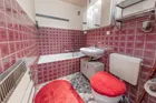 Badezimmer mit Badewanne