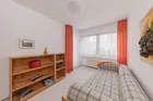 Zimmer mit Zugang zur Loggia