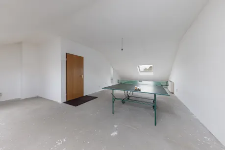 ausgebautes Zimmer im Dachgeschoss