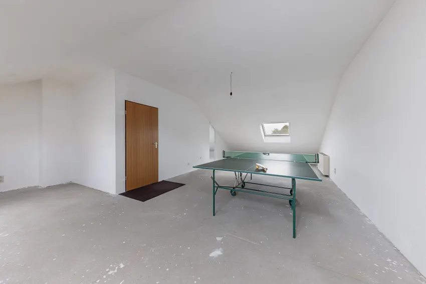 ausgebautes Zimmer im Dachgeschoss