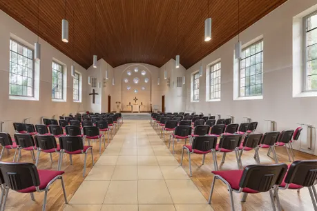 eindrucksvoller Kirchsaal