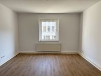 Zwei große Zimmer, hier das Erste