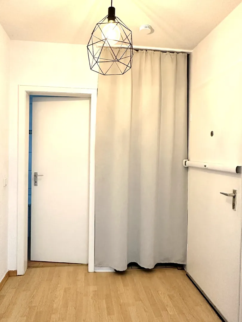 Düsseldorf-Heerdt! 1-Zimmer-Apartment mit großem Balkon in ruhiger Lage! - Foto 5
