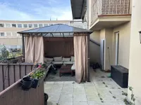 Terrasse (Pavilion wird noch entfernt)