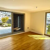 Schlafzimmer 2 mit Zugang Terrasse