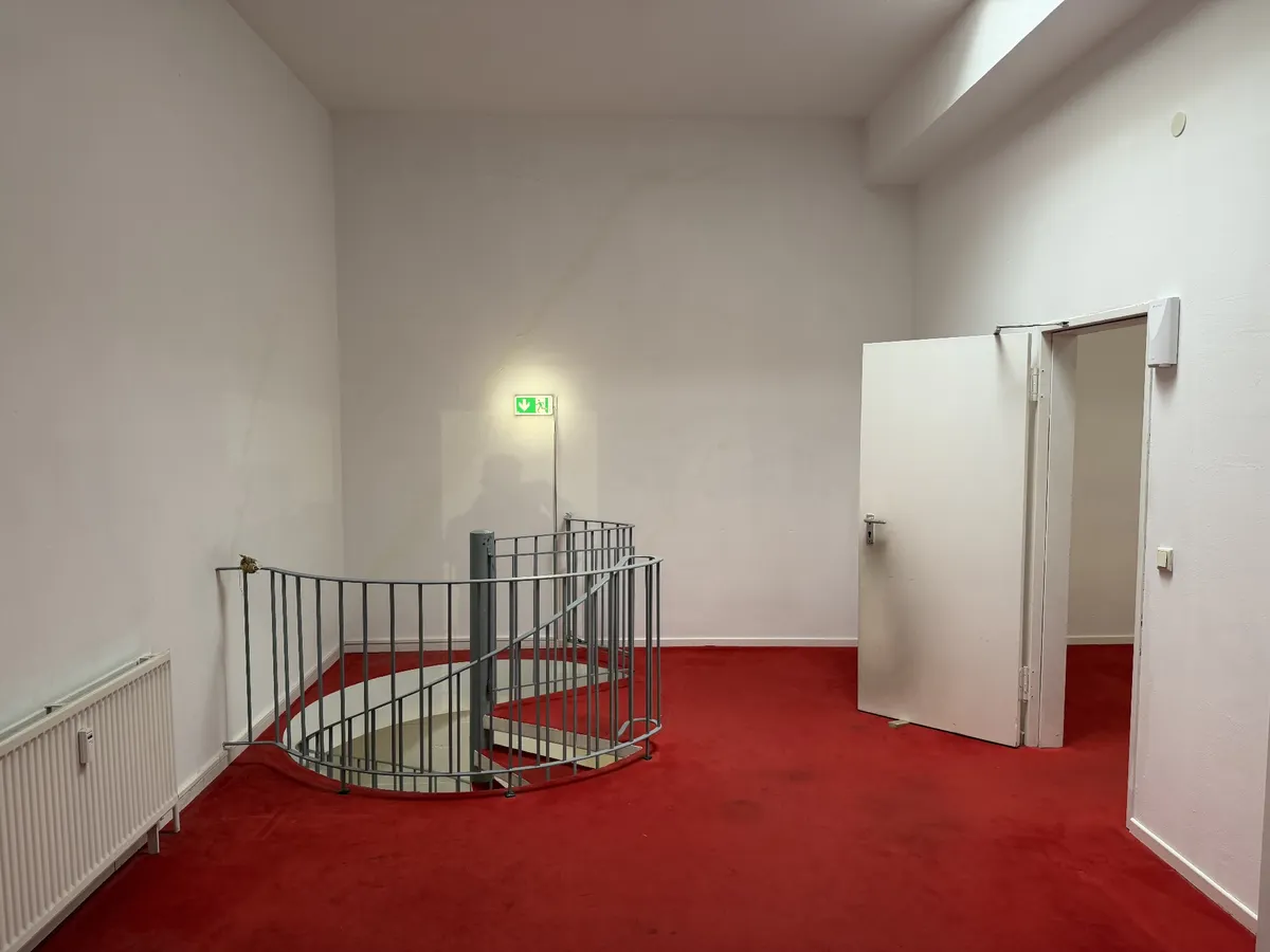 Lagerbereich mit Zugang zum Kellerlager