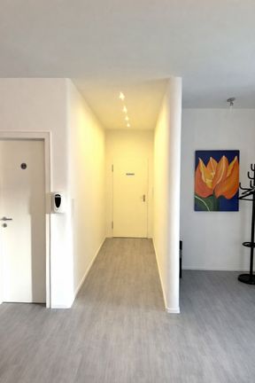 WC 1, Eingang, Garderobe