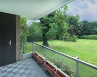 Balkon mit Grünblick