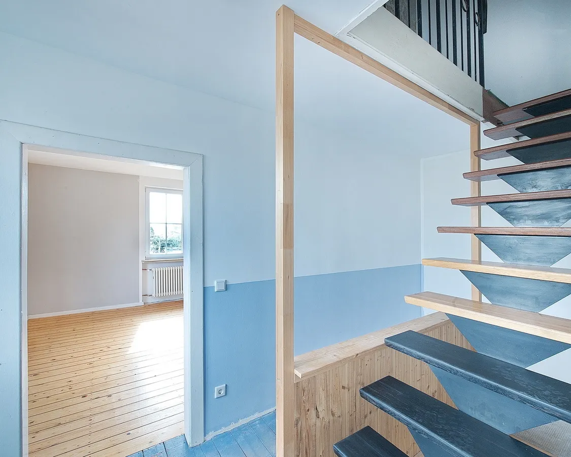 Treppe zum Dachgeschoss