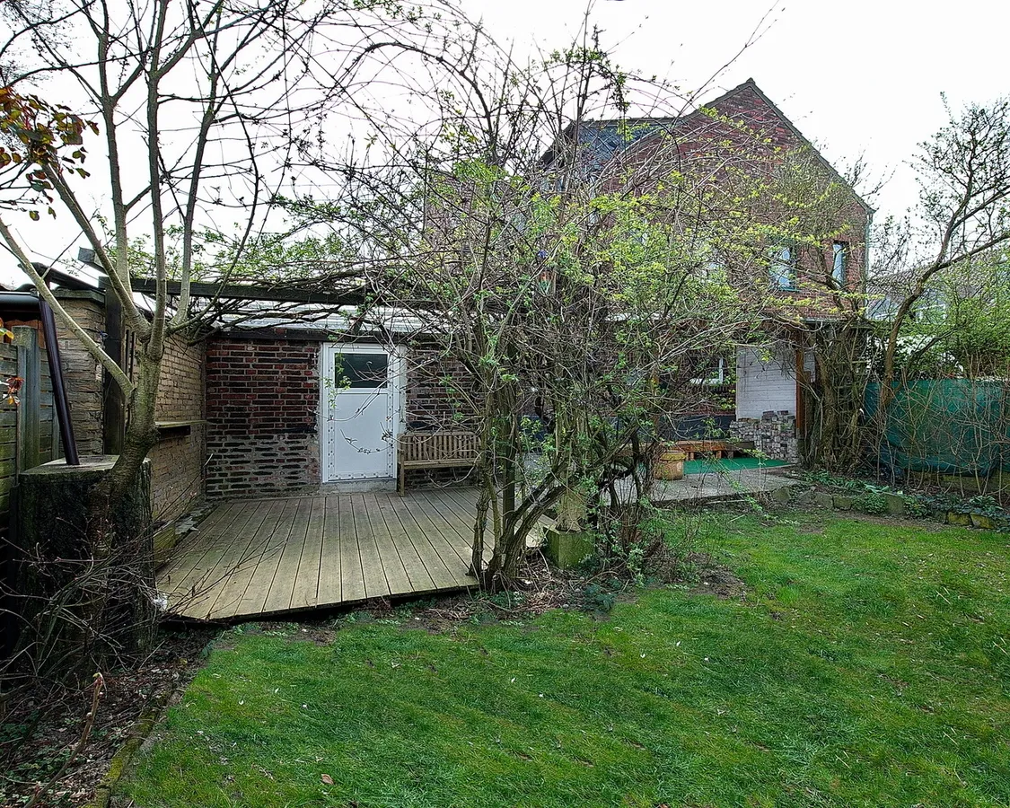 Garten mit Pergola