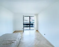 Kinder-/Arbeitszimmer mit Balkon