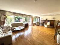 EG-Wohnzimmer mit Terrasse