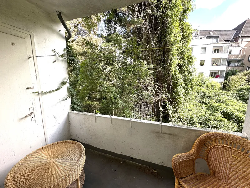 Balkon mit Grünblick