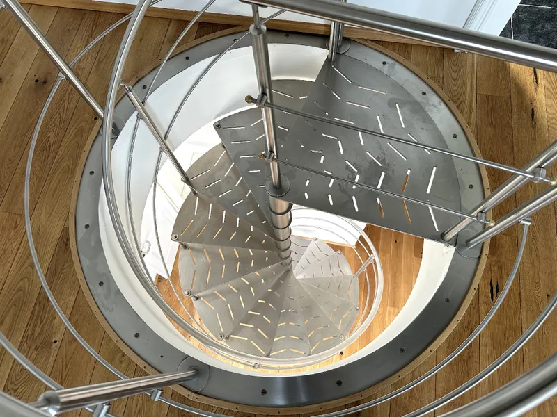 Wendeltreppe zum Schlafzimmer