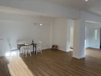 Blick zum offenen Küchenbereich