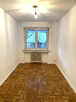 Gäste-/Arbeitszimmer