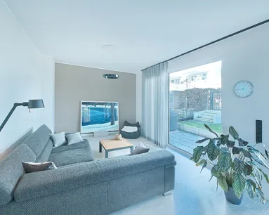 Wohnzimmer mit Terrasse