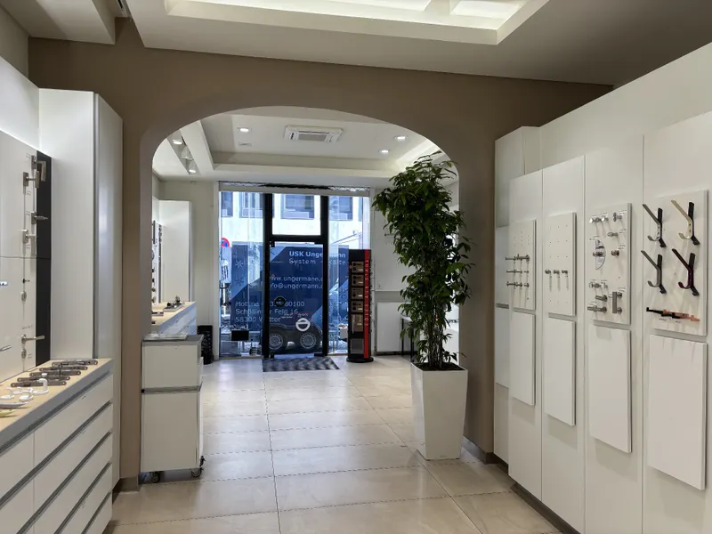 Mittlerer Teil - Blick Schaufenster