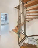 Treppe zum Dachgeschoss