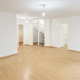 Großzügiger Raum im Souterrain