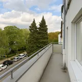 Balkon zur Straßenseite