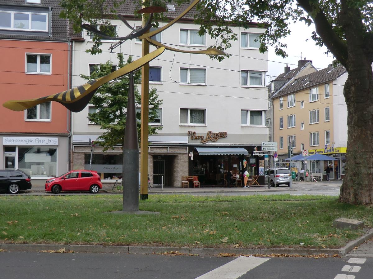 Nikolaus-Knopp-Platz