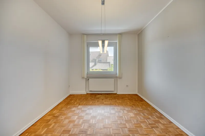 2. Kinderzimmer / Arbeitszimmer