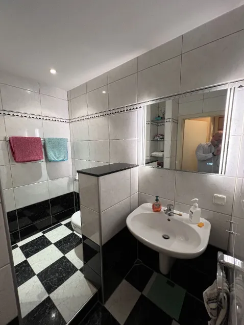 G-WC mit Dusche