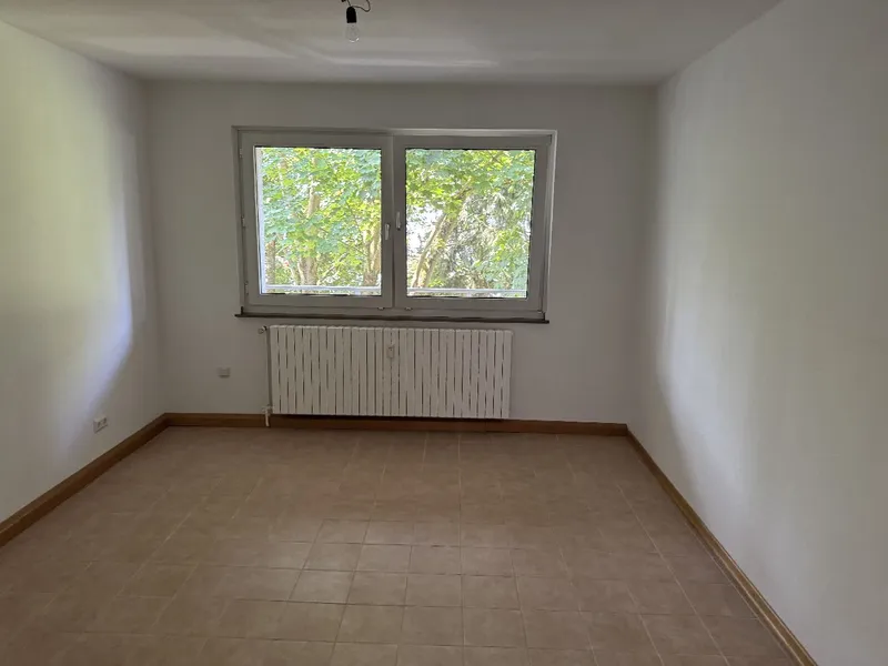 Schlaf-/ Arbeitszimmer