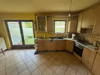 Essküche mit Gartenzugang