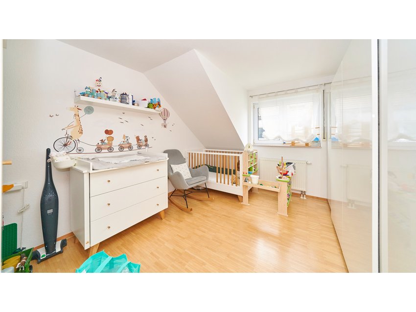 Kinderzimmer/Arbeitszimmer