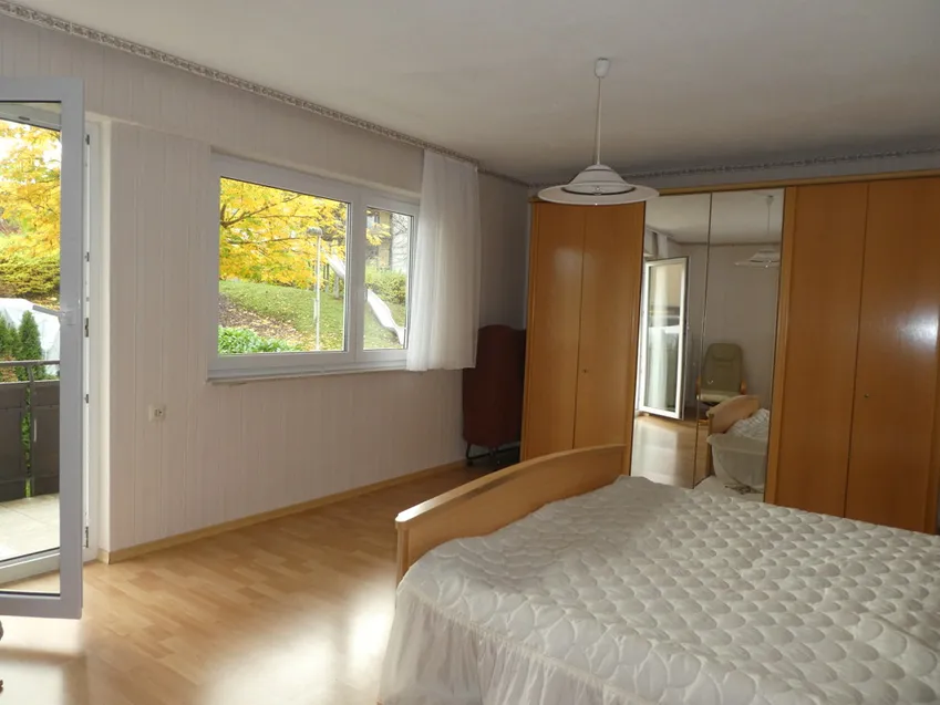 OG Schlafzimmer zum großen Balkon