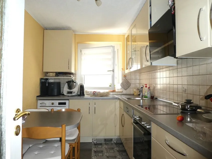 W 1. OG rechts Küche