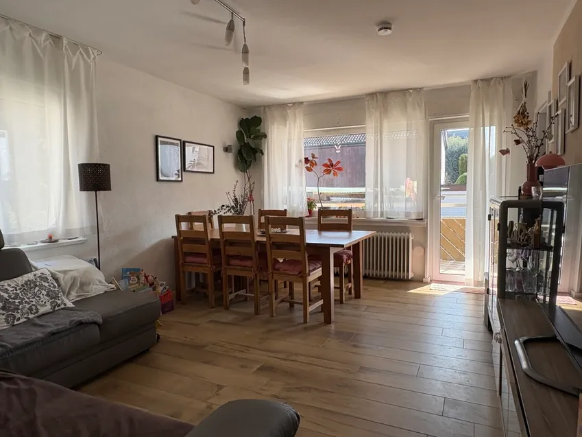 Wohnzimmer, Esszimmer 