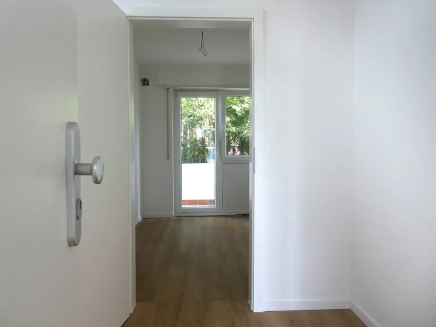 Eingang_Garderobe_Küche_Balkon 2