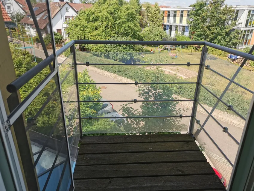 kleiner Balkon DG