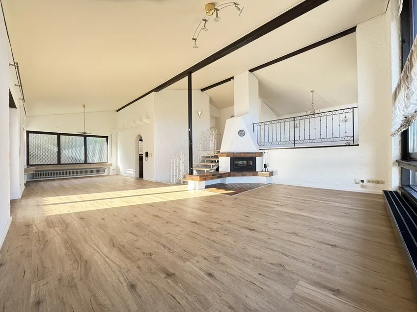 OG Wohnen/Essen/Galerie