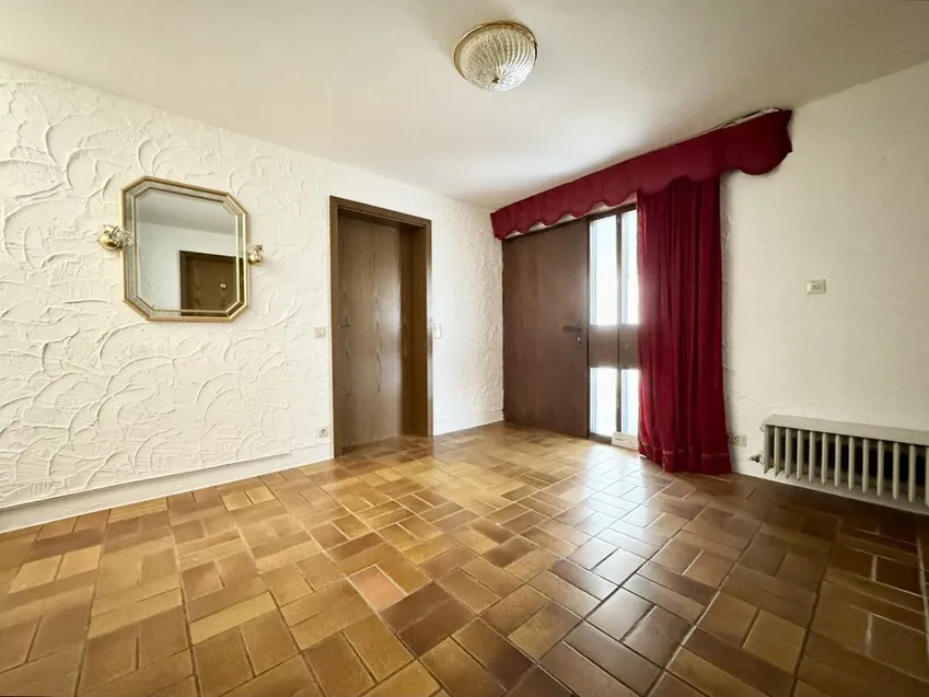 UG Eingangsbereich Eingang