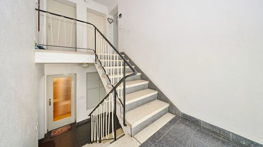 Treppenhaus_OG-DG_02