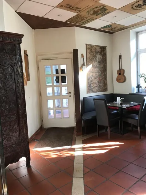 2025_04_Ristorante_Gastraum_5