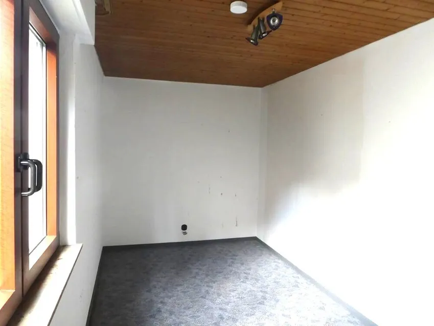 3. Zimmer ohne Möblierung