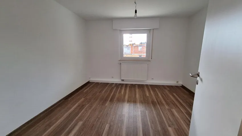 Reich der Kleinen oder helles Arbeitszimmer